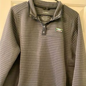 L.L. Bean Women's Airlight Knit Pullover. XL, black. Gently worn.